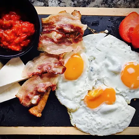 Knjaz فندق بودغوريتْسا